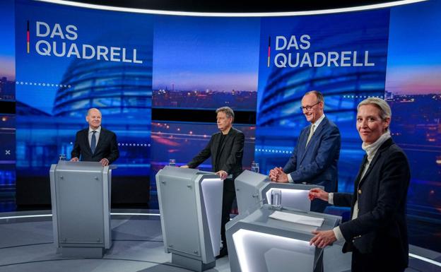 Scholz, Habeck, Merz y Weidel, en uno de los debates televisados que preceden a la cita con las urnas.