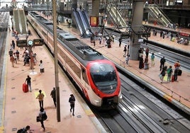 Un cercanias en la estación de Atocha.