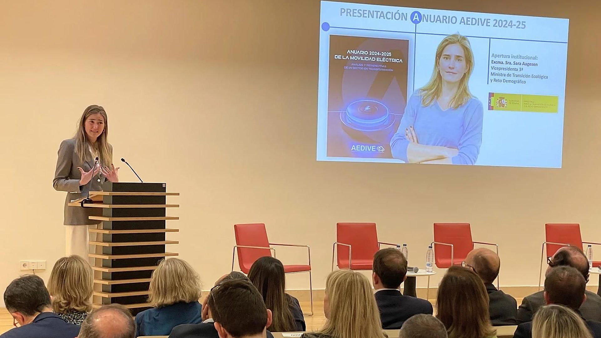 Sara Aagesen anuncia que pronto habrá un nuevo Plan Moves y que será