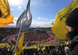 El principal estadio de Líbano se ha quedado pequeño para el funeral.