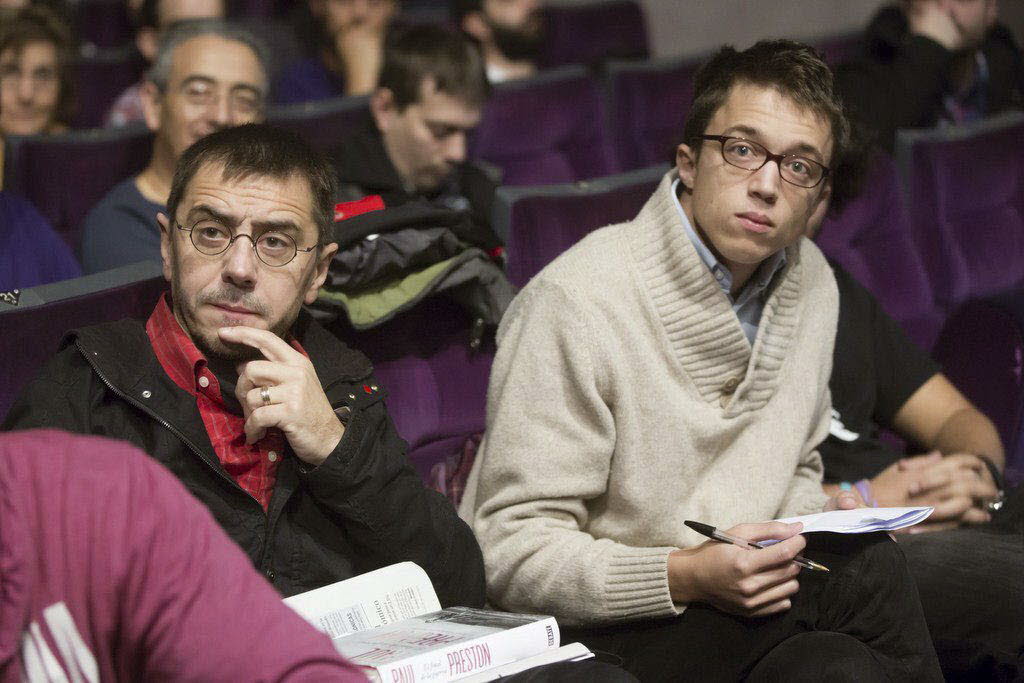 Juan Carlos Monedero (izquierda) e Iñigo Errejón, junto en un acto en 2014 cuando ambos eran miembros de Podemos.