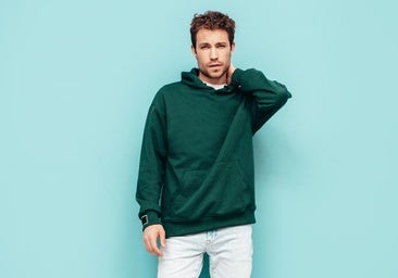 Sudaderas de marca para hombres que combinan estilo y comodidad