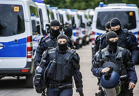 Al menos tres heridos, uno grave, en un tiroteo en el exterior de un tribunal en Alemania