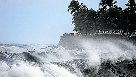 El ciclón 'Garance' golpea la isla de Reunión y deja al menos cuatro muertos
