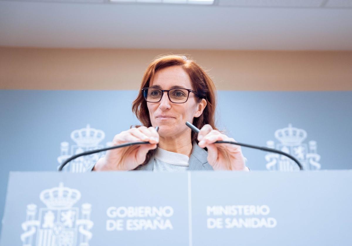 La ministra de Sanidad, Mónica García, durante la sesión de control al Gobierno del miércoles.