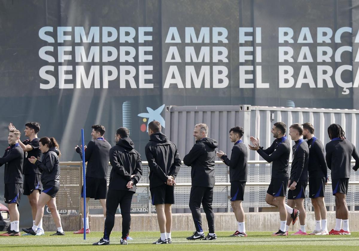 Entrenamiento del Barça previo al duelo ante la Real en Montjuic.