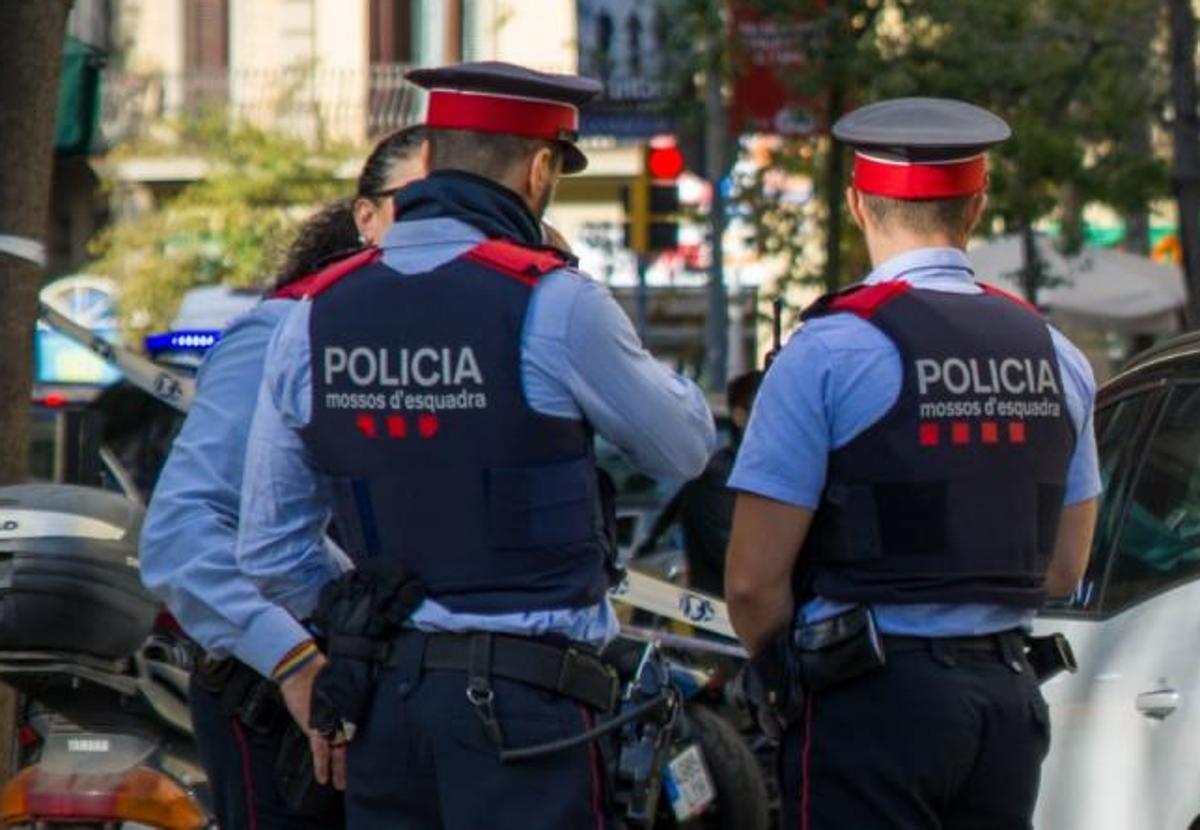 Varios Mossos d'Esquadra