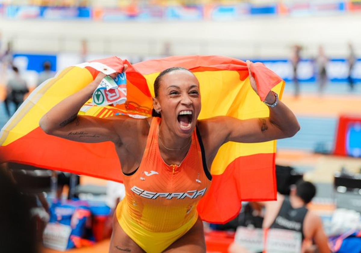 Ana Peleteiro celebra su título de Europa logrado en Países Bajos.