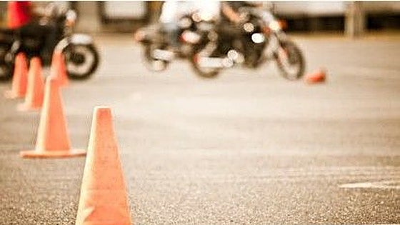 Los fabricantes de motos celebran la nueva medida de la DGT para reducir la siniestralidad