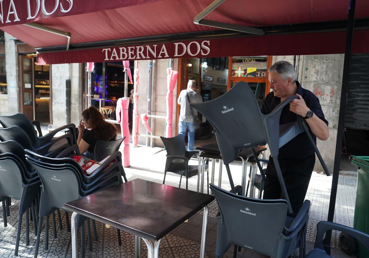 Trabajador en un local hostelero de Bilbao