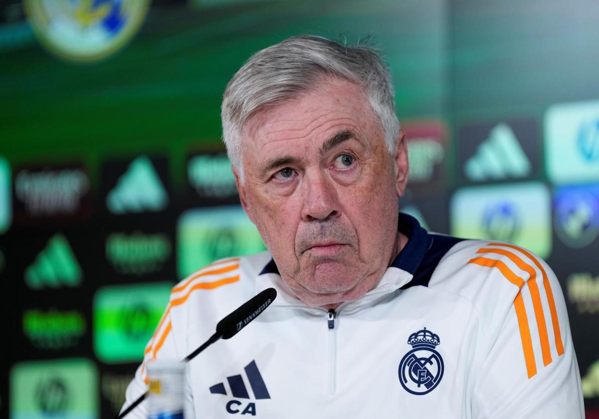 Carlo Ancelotti during the press conference.