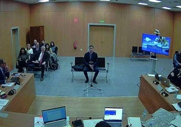 La jueza Biedma cita como investigados al extrabajador de Moncloa y al secretario local del PSOE en Badajoz