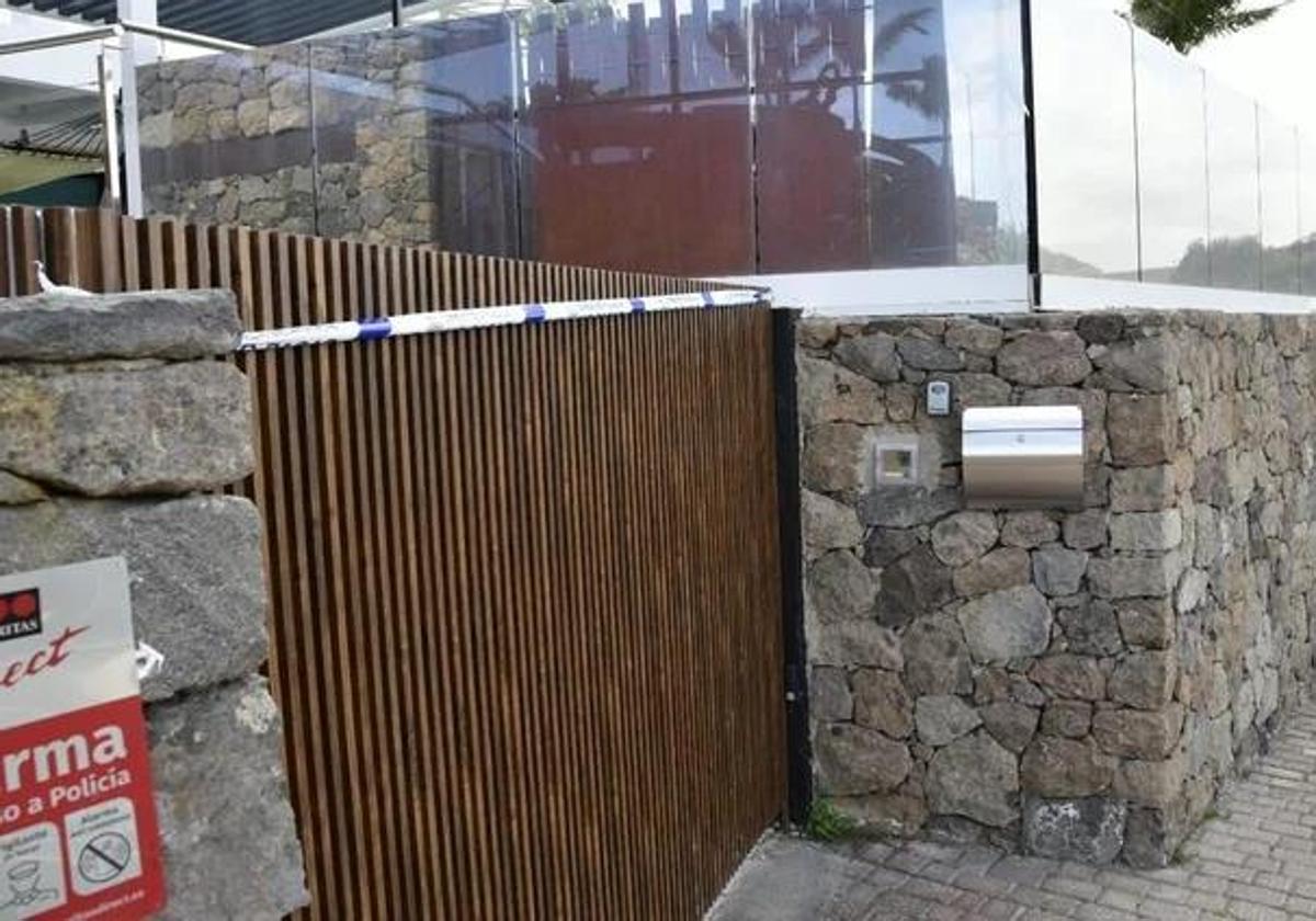 Imagen del exterior de la vivienda donde se produjo el presunto secuestro