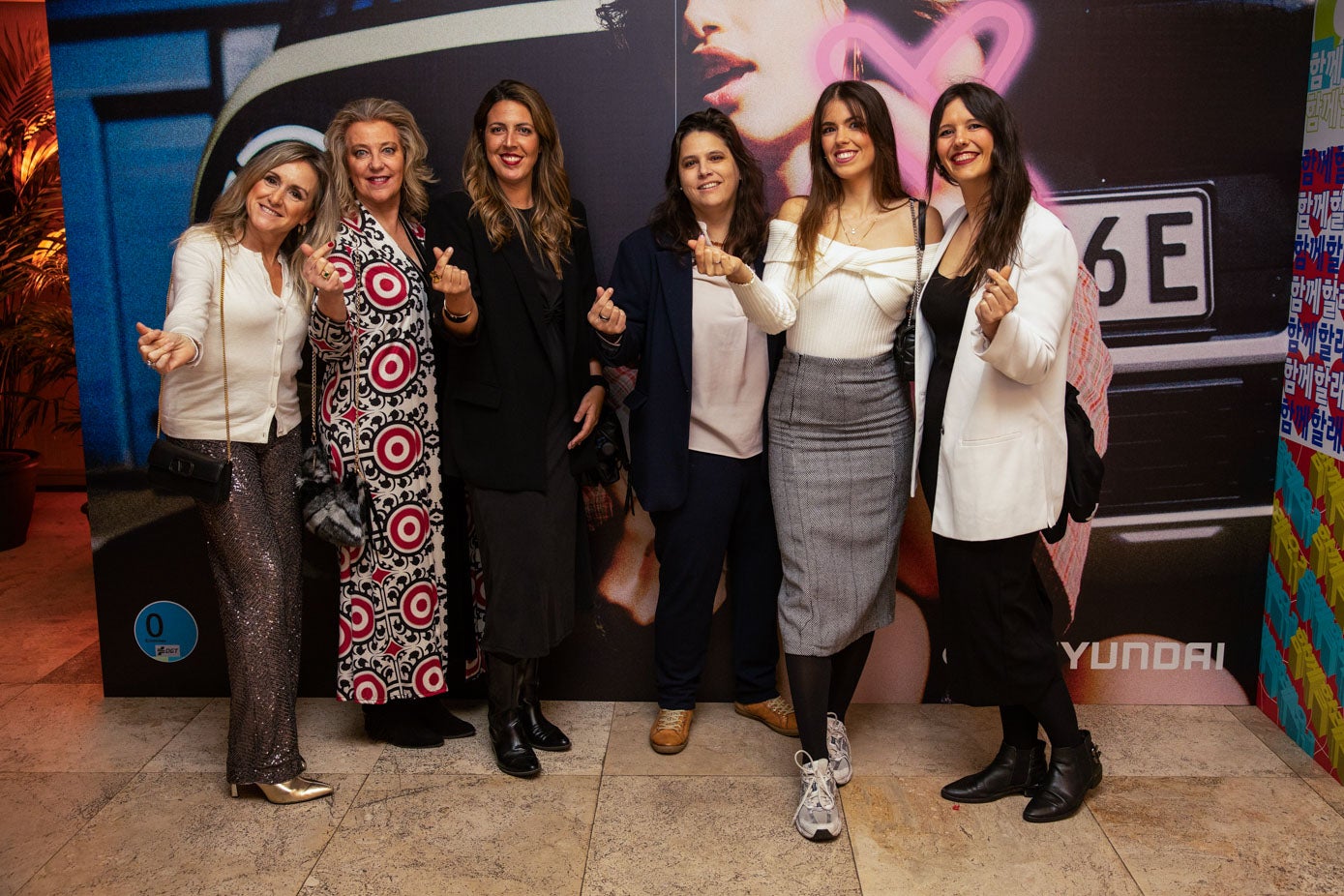 Virginia Bascón, Margarita Rodríguez, Ana Paredes, Lucía Arias-Schreiber, Beatriz Salas y Marta Fouz.