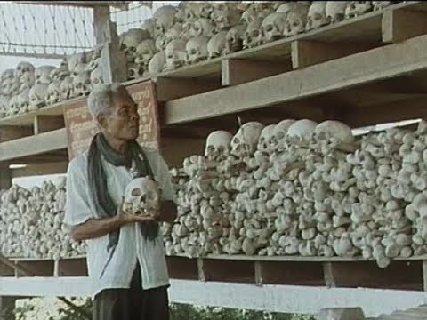 Cráneos hallados en 1981 en Phnom Penh.