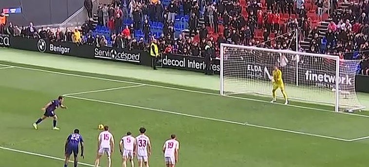 Ortuño, de penalti, le quita dos puntos al Mirandés en el 97'