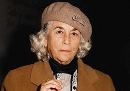Carmen Martín Gaite (Salamanca, 1925 - Madrid, 2000).