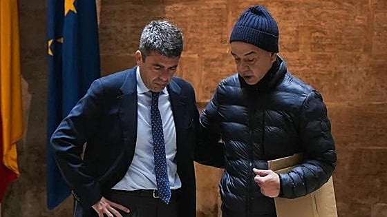 Víctimas de la dana se presentan en el Palau: «Mazón nos ha pedido perdón»