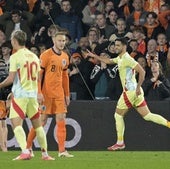 Mikel Merino salva una mala noche de España
