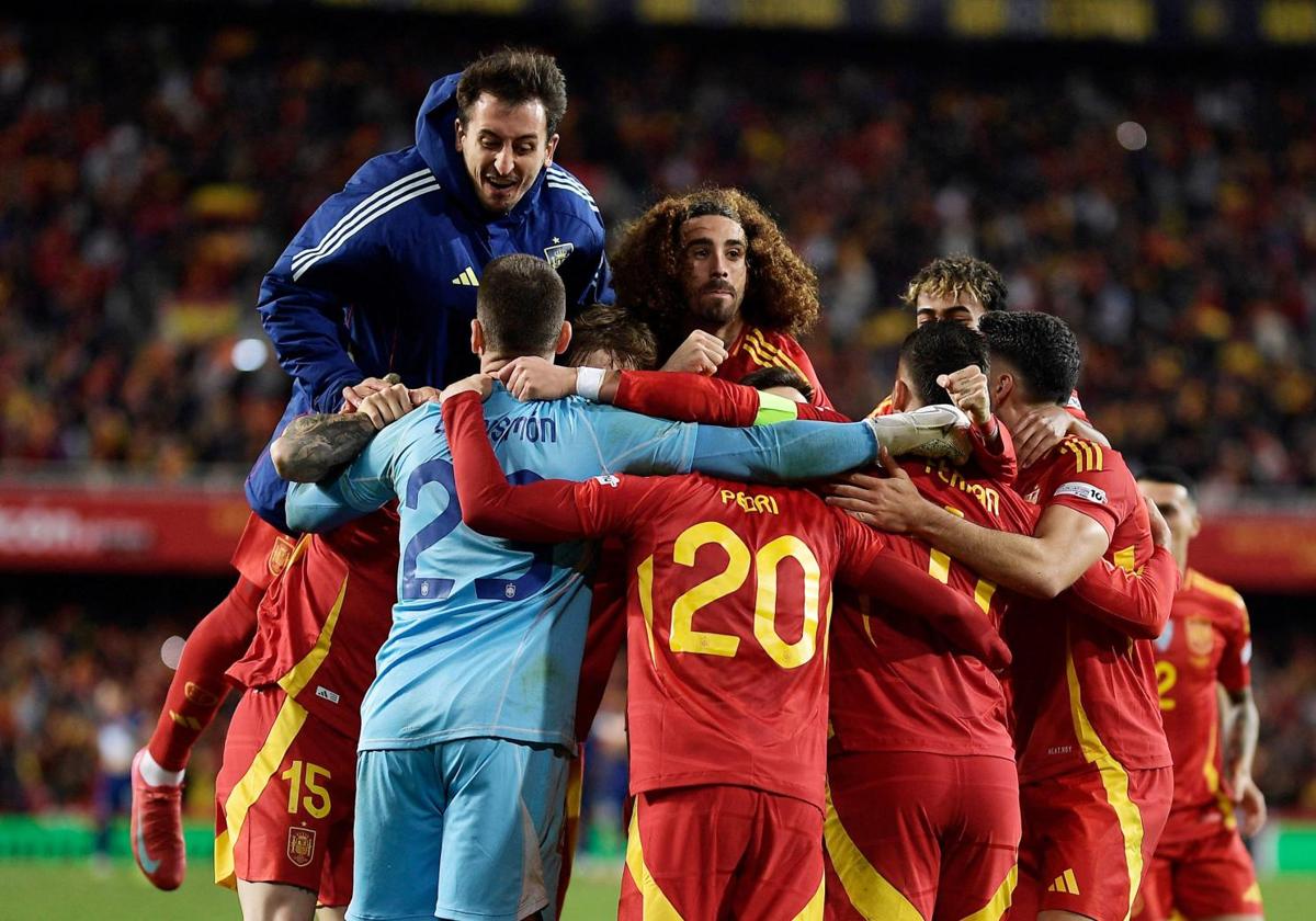 Celebración de los jugadores españoles tras superar a Países Bajos.