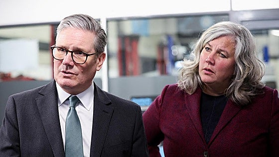 Starmer encuentra un bache en su plan contra los socavones