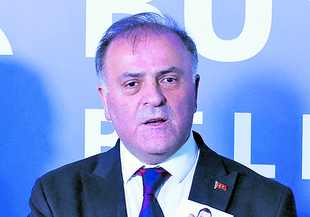 Nuri Aslan es el nuevo alcalde de Estambul.