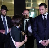 El ultraderechista Jordan Bardella, al visitar visitan este miércoles el Memorial del Holocausto en Jerusalén.