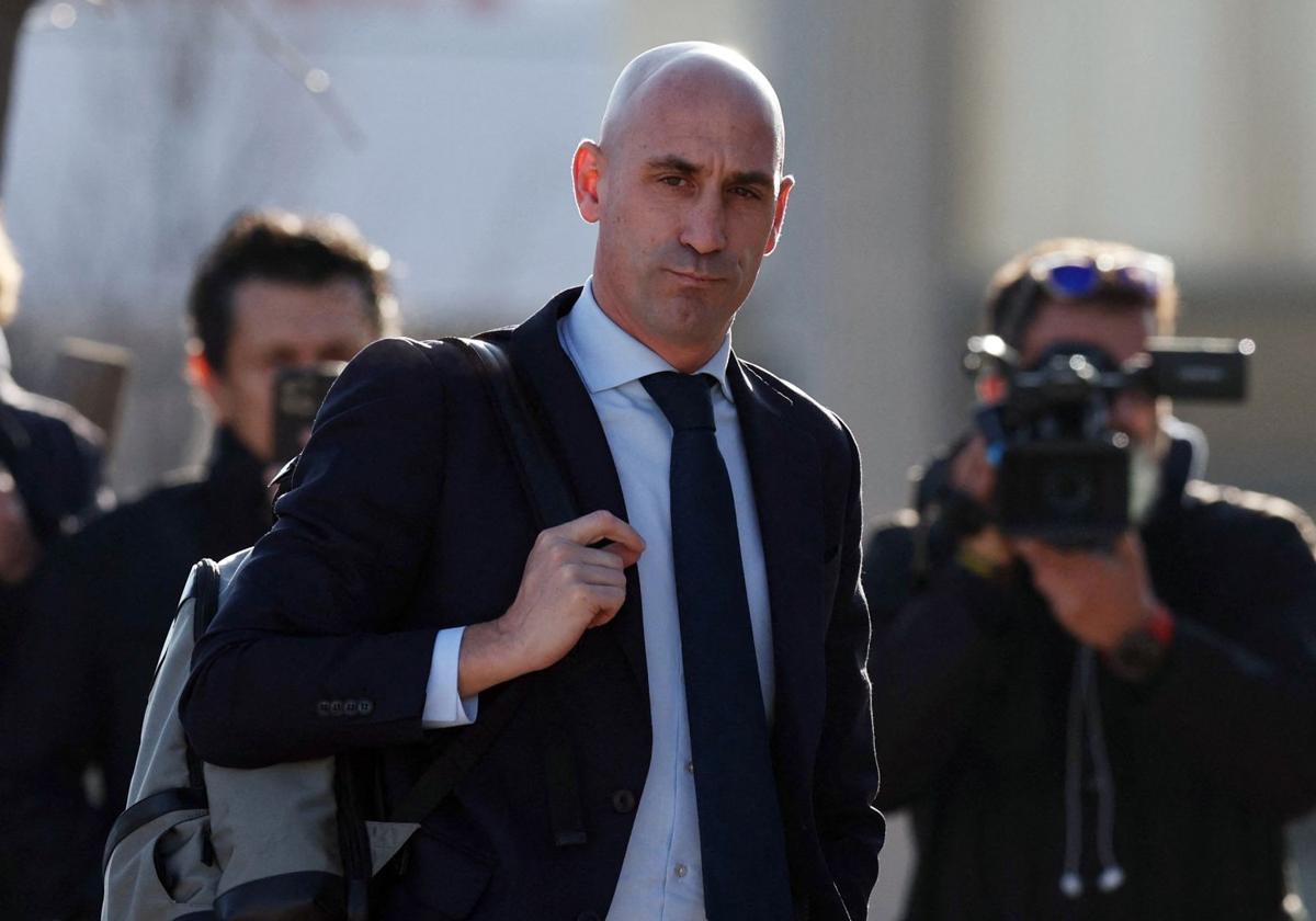 La federación traslada a la juez del 'caso Supercopa' «indicios» de un «contrato simulado»