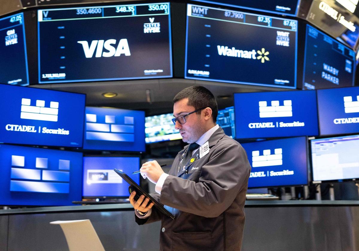 Los mercados siguen intranquilos mientras Wall Street espera el anuncio arancelario del presidente Trump.