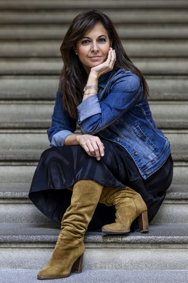 Mara Torres.