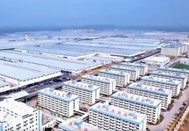 La gigantesca fábrica china de BYD más grande que Barcelona o Sevilla que reta a la Tesla de Elon Musk