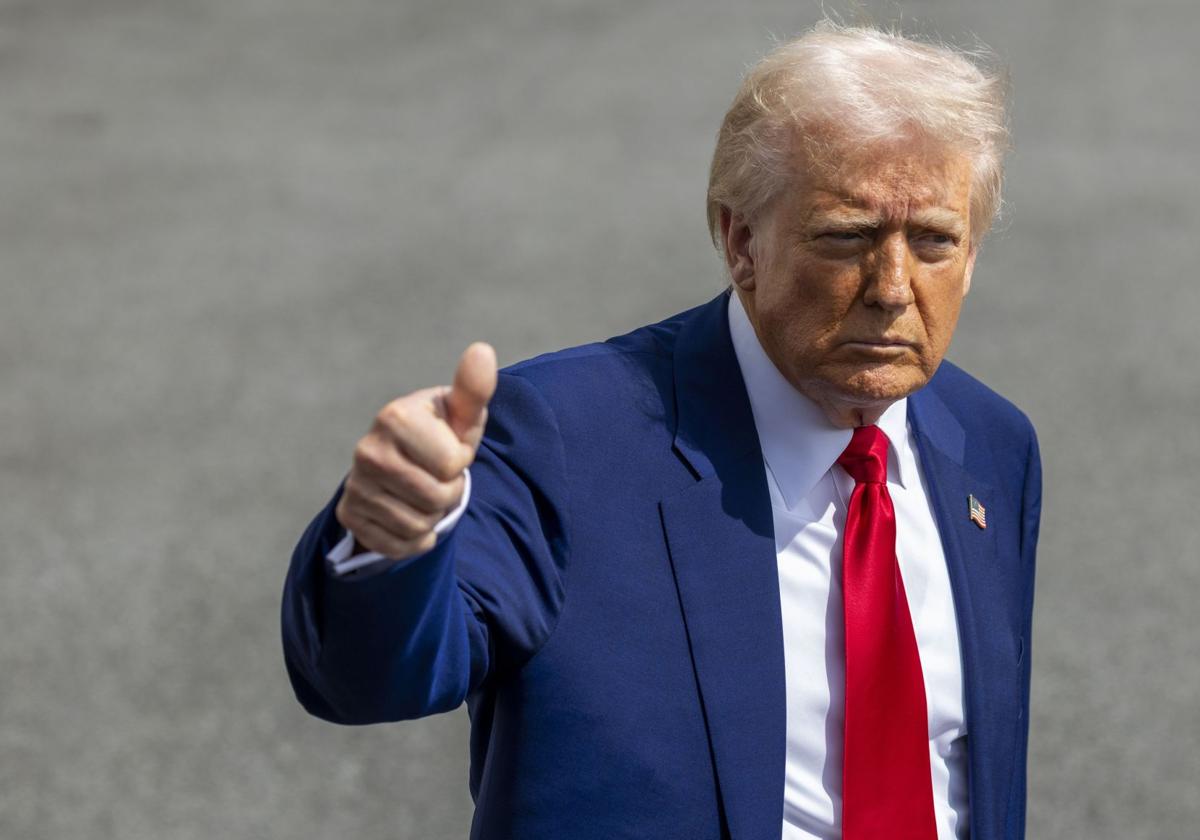 Trump ignora el desplome bursátil y defiende que los aranceles no han generado inflación