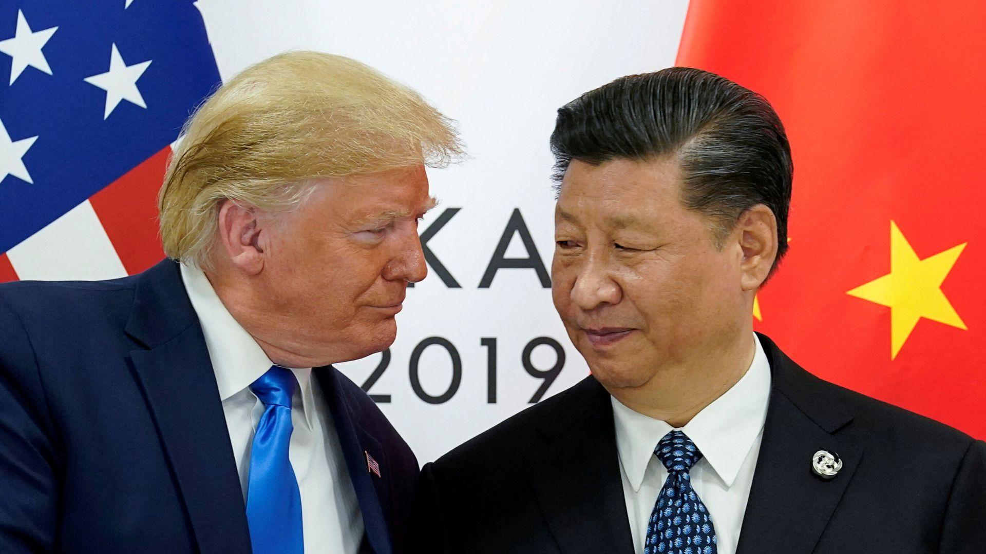 Von der Leyen llama a China para buscar una «solución negociada» a la guerra comercial de Trump