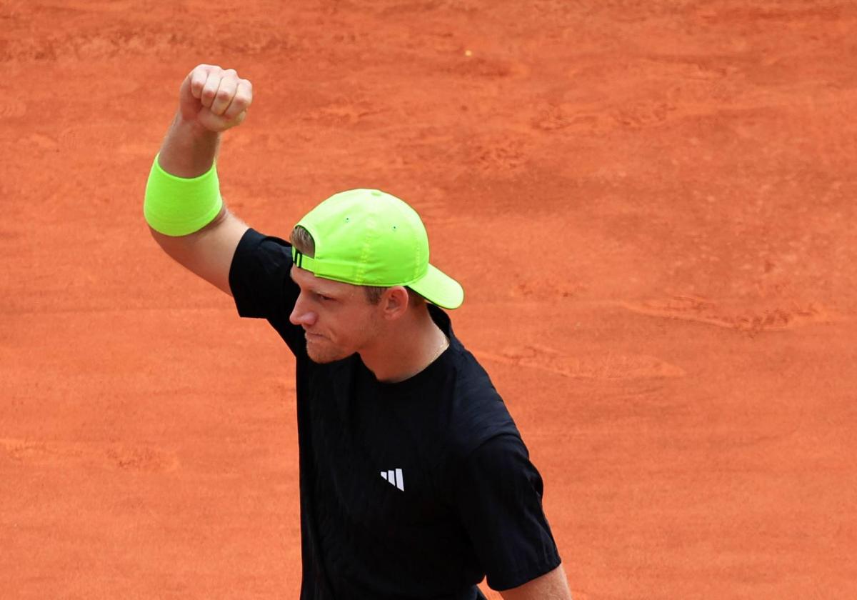 Alejandro Davidovich celebra su pase a las semifinales del torneo de Montecarlo.