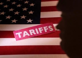 Trump se asusta por el daño causado a EE UU pero agrava el castigo comercial a China