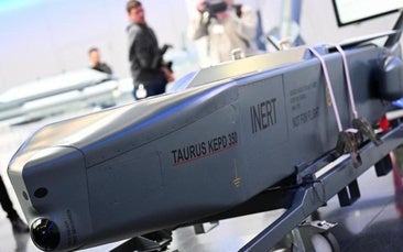 Merz anuncia que Alemania enviará a Ucrania los deseados misiles Taurus