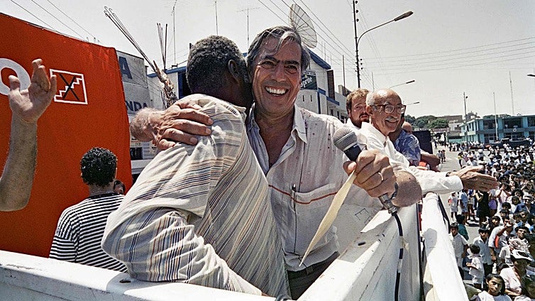 Mario Vargas Llosa: la política, su otra gran pasión más allá de las letras