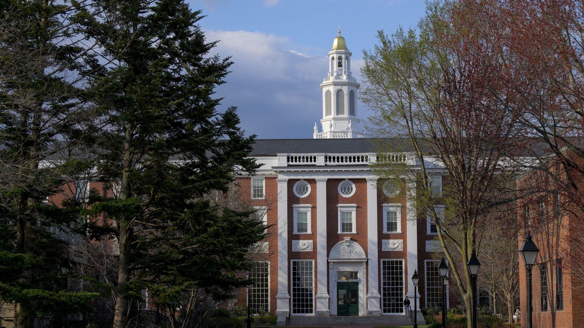 Harvard Üniversitesi Trump'a 'Hayır' diyor ve bağımsızlığını savunuyor