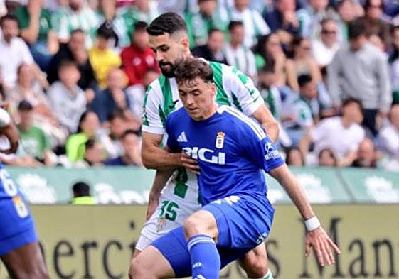 El Oviedo sobrevive en Córdoba y rasca un empate sin goles