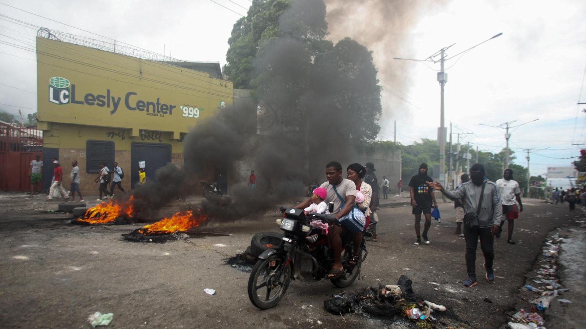 https://s3.ppllstatics.com/rc/www/multimedia/2025/04/21/haiti-pandillas-kPiG--1920x1080@RC.JPG