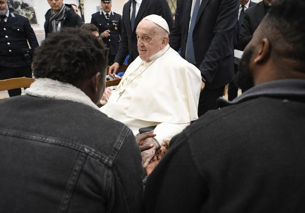 El Papa Francisco donó 200.000 euros a presos antes de morir
