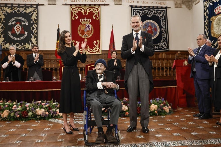 Álvaro Pombo y los Reyes de España