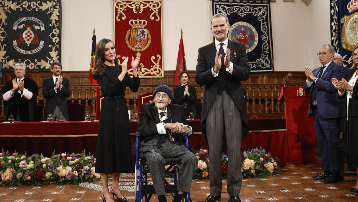Álvaro Pombo y los Reyes de España