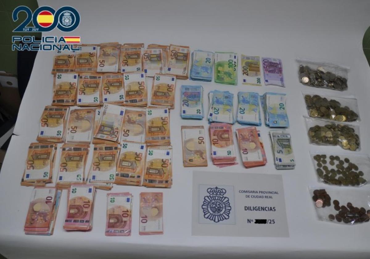Roba la caja fuerte de su empresa y esconde más de 30.000 euros en el cubo de la fregona de su casa