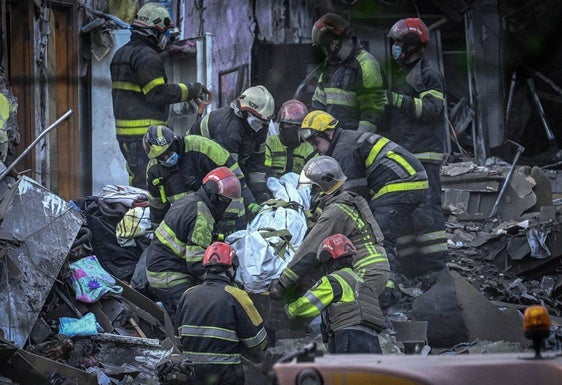 Las terribles imágenes del bombardeo ruso sobre Kiev