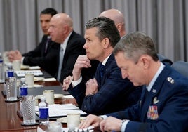El secretario de Defensa de EE UU, Pete Hegseth, en una reunión en el Pentágono.