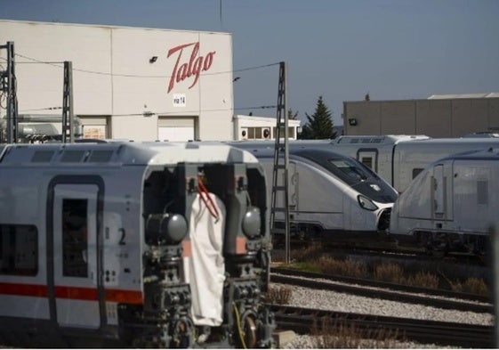 Trenes de Talgo en una de sus plantas.