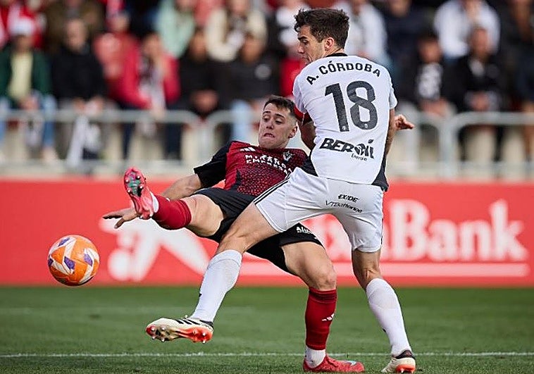 El Mirandés se agarra a soñar con el ascenso tras ganar el derbi al Burgos