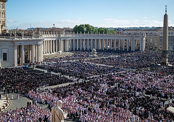 Reyes, mandatarios y fieles despiden a Franciscus