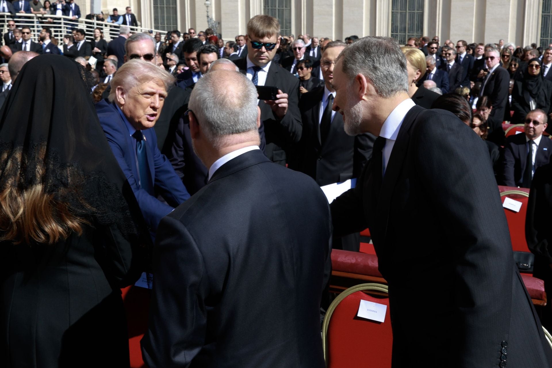 Saludo entre Trump y el Rey Felipe VI